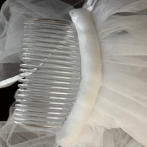 Wedding Veil on Comb White Multi-layer Tulle Bridal - Picture 5 of 9